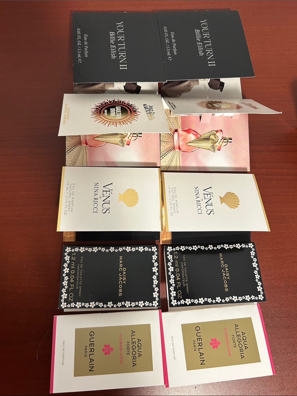 10 pieces women’s samples collection